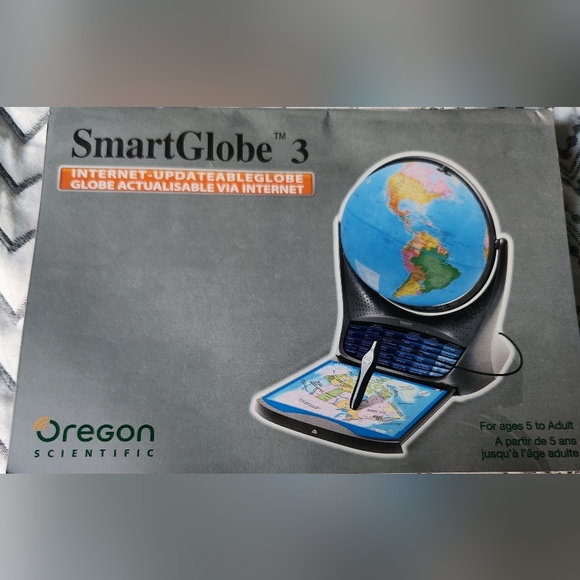 SmartGlobe 3 internet updateable globe - Picture 2 of 3